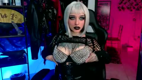 Agatha Fox online show from 05-16-26, 07:12