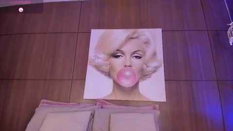    online show from 10-12-25, 11:26