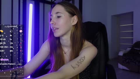 Agelina Lilly Laura online show from 02-15-25, 07:06