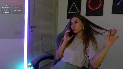 Agelina Lilly Laura online show from 09-11-25, 01:33