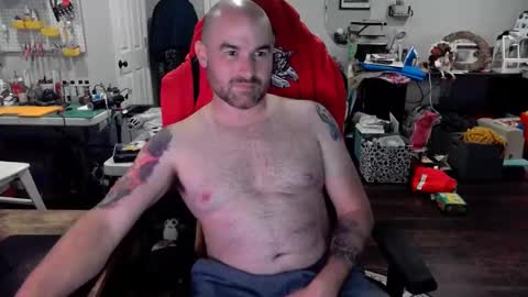 Snapshot of aggieswing chatting on 11-04-25, 04:44 Aggieswing online show from 11-04-25, 04:44