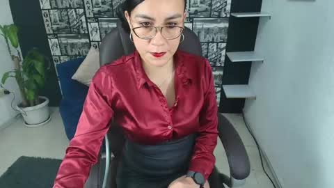Snapshot of aghata_moon chatting on 02-22-25, 11:35 Aghata Moon online show from 02-22-25, 11:35