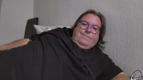 Snapshot of agias chatting on 09-14-25, 06:45 Agias online show from 09-14-25, 06:45