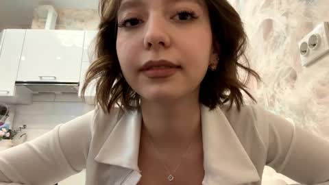 Elizabeth online show from 02-02-26, 01:10