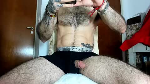 Agustin online show from 04-02-26, 03:31