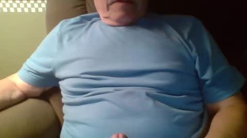 aguynrkfrd online show from 11-17-25, 03:23