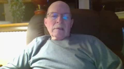 aguynrkfrd online show from 02-12-26, 09:37