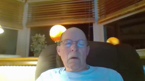 aguynrkfrd online show from 04-15-26, 10:11