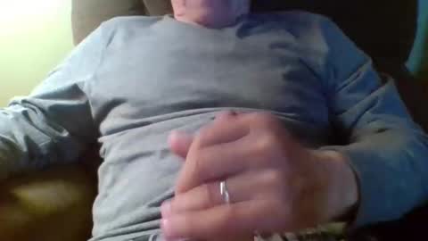Snapshot of aguynrkfrd chatting on 04-20-26, 10:29 aguynrkfrd online show from 04-20-26, 10:29