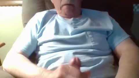 Snapshot of aguynrkfrd chatting on 05-12-26, 10:01 aguynrkfrd online show from 05-12-26, 10:01