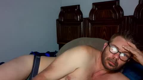 Blue Eyed Handsome Man online show from 03-05-26, 01:23