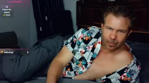 Snapshot of ahardman10 chatting on 04-07-26, 11:15 Blue Eyed Handsome Man online show from 04-07-26, 11:15