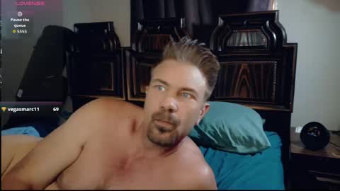 Snapshot of ahardman10 chatting on 04-28-26, 12:09 Blue Eyed Handsome Man online show from 04-28-26, 12:09