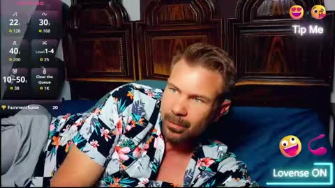 Snapshot of ahardman10 chatting on 04-30-26, 01:12 Blue Eyed Handsome Man online show from 04-30-26, 01:12