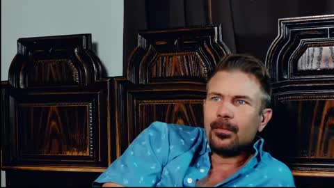 Snapshot of ahardman10 chatting on 05-01-26, 10:36 Blue Eyed Handsome Man online show from 05-01-26, 10:36