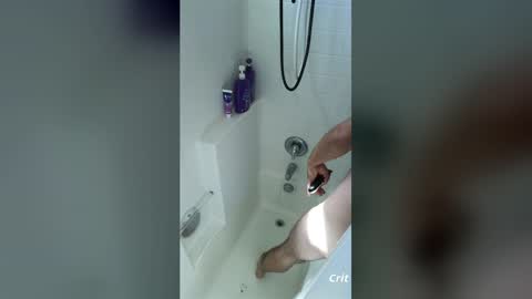 Snapshot of aholevibe chatting on 04-15-26, 09:37 Jay online show from 04-15-26, 09:37