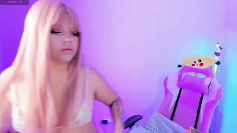 Ahri help me get to 100  online show from 10-06-25, 04:32