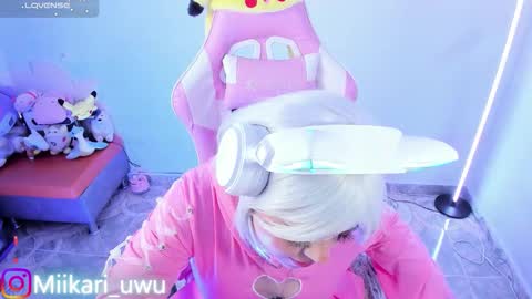 Snapshot of ahri_elderwood chatting on 02-13-26, 05:25 Ahri help me get to 100 online show from 02-13-26, 05:25