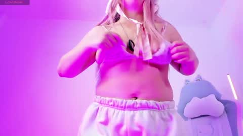 Ahri help me get to 100  online show from 03-31-26, 05:30