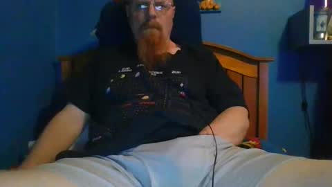 Snapshot of ahrnycumtoy chatting on 04-12-26, 06:07 hrnycummer online show from 04-12-26, 06:07