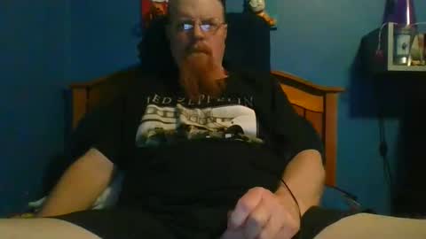 Snapshot of ahrnycumtoy chatting on 04-16-26, 06:03 hrnycummer online show from 04-16-26, 06:03