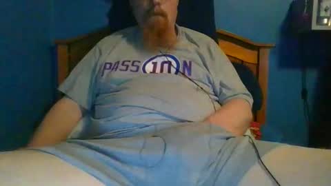 Snapshot of ahrnycumtoy chatting on 04-19-26, 06:13 hrnycummer online show from 04-19-26, 06:13