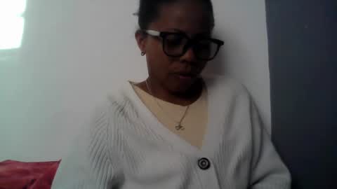 Aicha boobs online show from 06-21-26, 01:35
