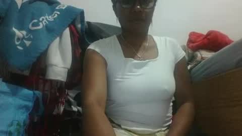 Aicha boobs online show from 08-05-26, 05:49