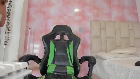 karoline  online show from 02-03-26, 10:15