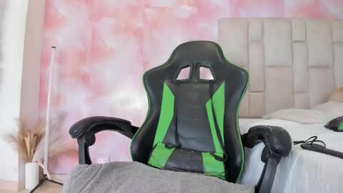 karoline  online show from 02-17-26, 07:53