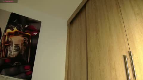 Aida  online show from 10-04-25, 10:46