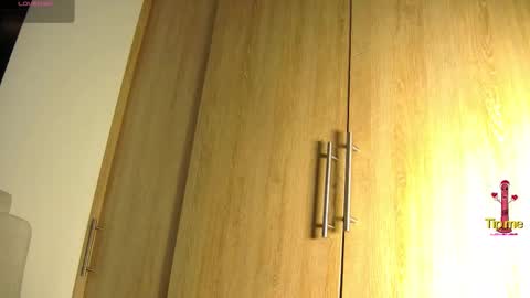 Aida  online show from 10-08-25, 10:57