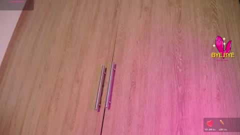 Aida  online show from 10-24-25, 11:28