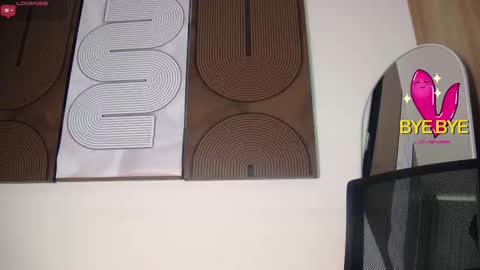 Snapshot of aidaadams chatting on 03-04-26, 11:49 Aida online show from 03-04-26, 11:49