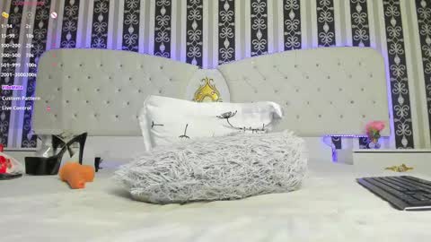 aidasina online show from 02-19-25, 05:27