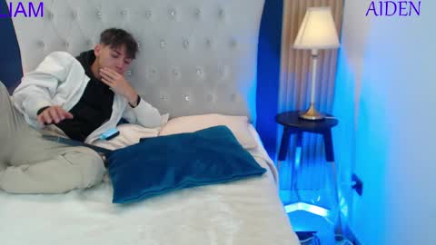 Aiden online show from 05-14-26, 12:56