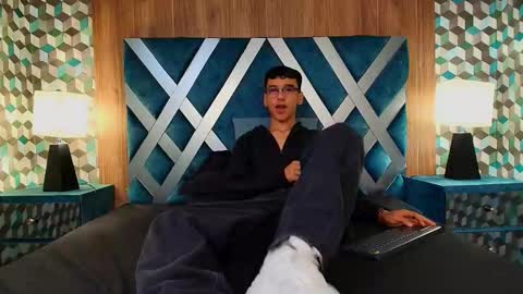 aiden_royce online show from 09-11-25, 05:18