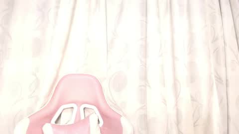 Snapshot of aiilynn_1 chatting on 05-25-26, 10:27 Ailyn online show from 05-25-26, 10:27