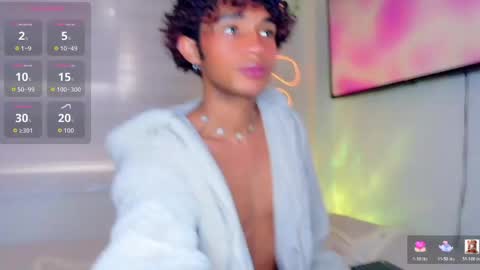 Snapshot of aiiron_m chatting on 04-13-26, 08:14 Aaron Winter online show from 04-13-26, 08:14