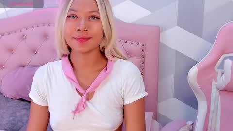 AikoLee online show from 01-13-25, 05:12