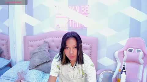 AikoLee online show from 02-12-25, 02:14