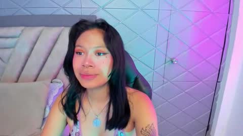 AikoLee online show from 10-13-25, 07:41