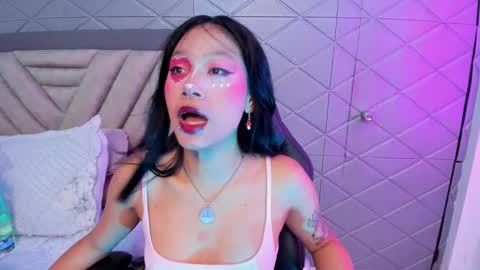 AikoLee online show from 10-29-25, 04:15