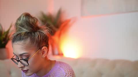 Snapshot of aileenaxa chatting on 10-07-25, 06:27 Aileen online show from 10-07-25, 06:27