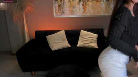  AILEEN VEGA  online show from 01-19-25, 05:49