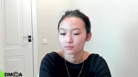 Snapshot of ailey_chao chatting on 03-04-25, 12:44 Ailey online show from 03-04-25, 12:44