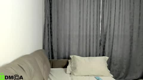 Snapshot of ailey_chao chatting on 03-08-25, 01:50 Ailey online show from 03-08-25, 01:50