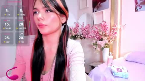 Snapshot of aili_queen chatting on 05-26-26, 12:56 Catalina online show from 05-26-26, 12:56