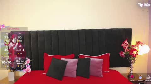 Ailyn rouss online show from 10-02-25, 01:23