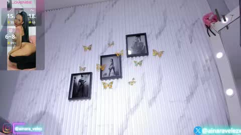 AinaraVelez online show from 09-18-25, 04:31